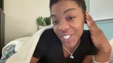 Snapshot of arielbliss69 chatting on 03.27.26 arielbliss69 online show from 03.27.26