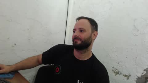 Snapshot of arield85 chatting on 01.21.25 Ariel online show from 01.21.25