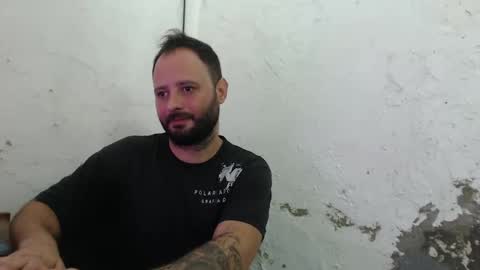 Snapshot of arield85 chatting on 01.24.25 Ariel online show from 01.24.25