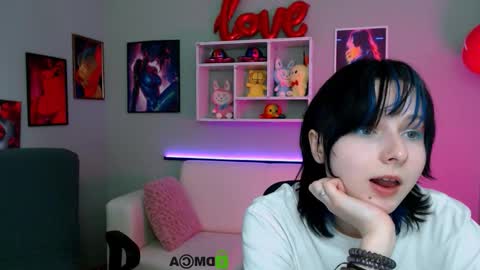 Snapshot of arielmell chatting on 03.07.26 arielmell online show from 03.07.26