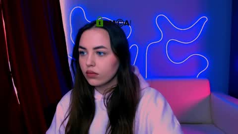 Snapshot of arielmell chatting on 03.24.26 arielmell online show from 03.24.26