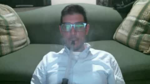 Snapshot of arielsinho chatting on 12.21.25 Anon online show from 12.21.25