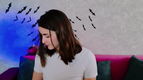arielstonks_lovee online show from 10.23.25