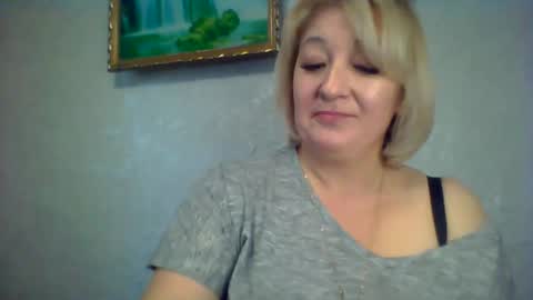 ArielXLoveresss online show from 10.31.25