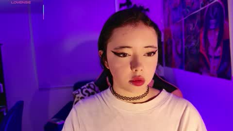 arietoji_526 online show from 10.28.25