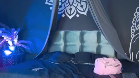 Ari online show from 09.20.25