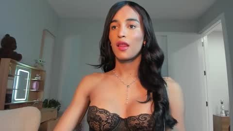 Snapshot of ariia1_ chatting on 02.11.26 Aria online show from 02.11.26