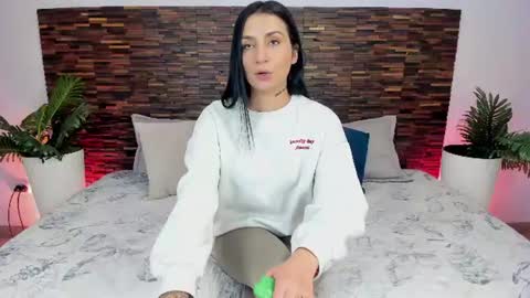 Snapshot of ariiaa_1 chatting on 07.06.26 ARIANNA online show from 07.06.26