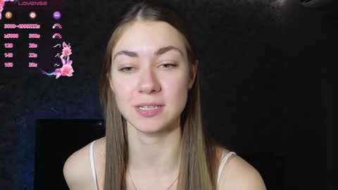 Snapshot of ariiadnaaa chatting on 01.11.25 Ariadna online show from 01.11.25