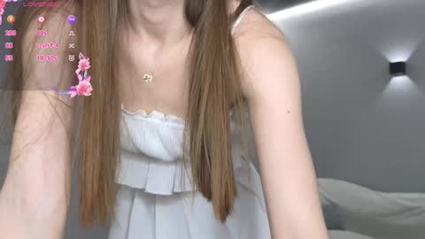 Snapshot of ariiadnaaa chatting on 01.28.25 Ariadna online show from 01.28.25