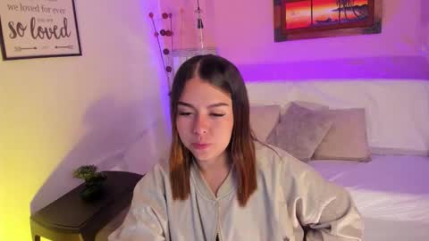  Arianna  online show from 10.19.25