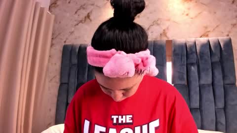 Snapshot of ariivegaa chatting on 11.09.25 Ari Vega online show from 11.09.25