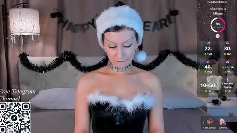 Snapshot of arina_ardeeen chatting on 12.20.25 Matilda online show from 12.20.25