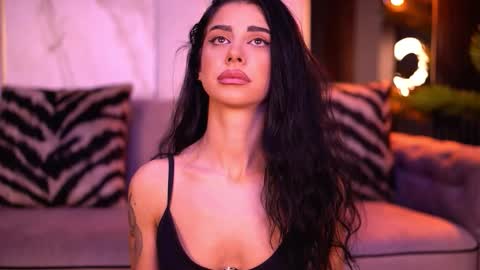 Arina online show from 10.28.25