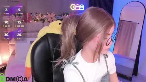 Ari  online show from 12.03.25