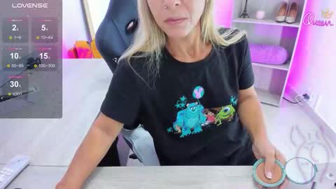 arisha_davis online show from 02.04.26