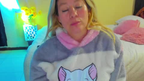 arisha_katy1 online show from 02.08.25