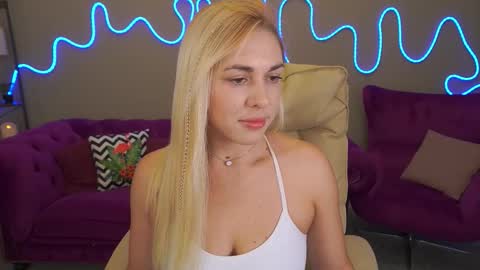 Snapshot of arishkalulu chatting on 10.06.25 Arishka online show from 10.06.25