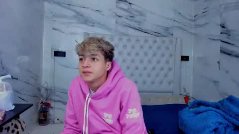 Snapshot of arissha_lee chatting on 09.12.25 celina online show from 09.12.25