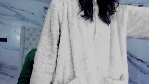 Snapshot of arissha_lee chatting on 10.05.25 celina online show from 10.05.25