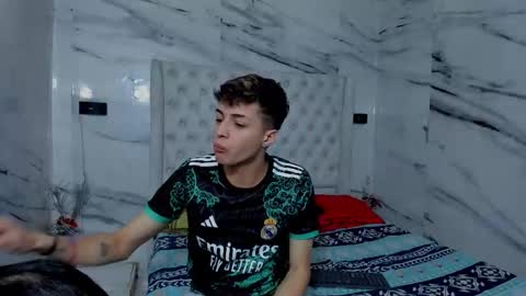 Snapshot of arissha_lee chatting on 12.05.25 celina online show from 12.05.25