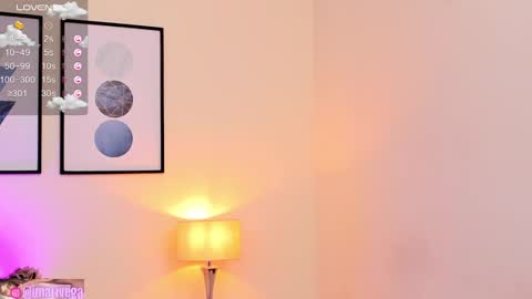 Snapshot of arivega chatting on 12.19.24 Nice to meet you thumb up me please its important I LOOK MY BIO DOWN online show from 12.19.24