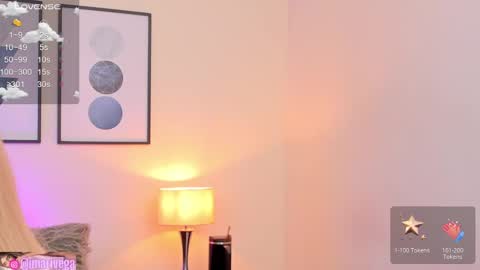 Snapshot of arivega chatting on 01.16.25 Nice to meet you thumb up me please its important I LOOK MY BIO DOWN online show from 01.16.25