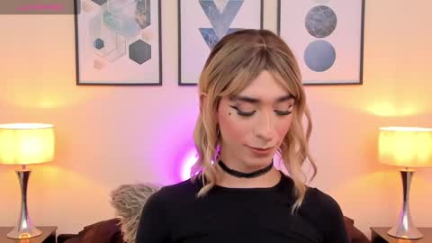 Snapshot of arivega chatting on 01.23.25 Nice to meet you thumb up me please its important I LOOK MY BIO DOWN online show from 01.23.25