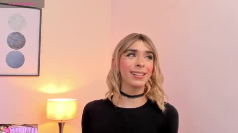 Snapshot of arivega chatting on 01.24.25 Nice to meet you thumb up me please its important I LOOK MY BIO DOWN online show from 01.24.25