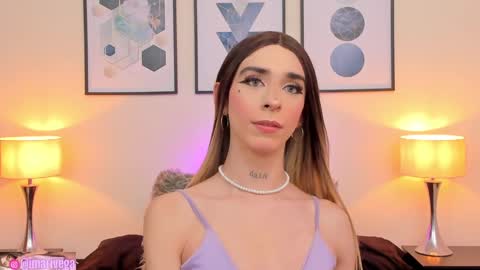 Snapshot of arivega chatting on 01.29.25 Nice to meet you thumb up me please its important I LOOK MY BIO DOWN online show from 01.29.25