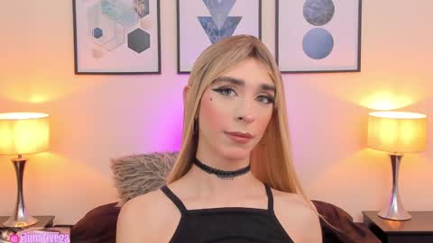 Snapshot of arivega chatting on 02.09.25 Nice to meet you thumb up me please its important I LOOK MY BIO DOWN online show from 02.09.25