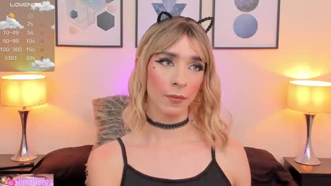 Snapshot of arivega chatting on 02.12.25 Nice to meet you thumb up me please its important I LOOK MY BIO DOWN online show from 02.12.25