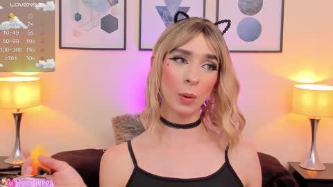 Snapshot of arivega chatting on 02.12.25 Nice to meet you thumb up me please its important I LOOK MY BIO DOWN online show from 02.12.25