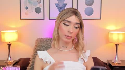 Snapshot of arivega chatting on 02.17.25 Nice to meet you thumb up me please its important I LOOK MY BIO DOWN online show from 02.17.25