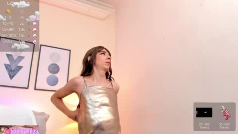 Snapshot of arivega chatting on 03.05.25 Nice to meet you thumb up me please its important I LOOK MY BIO DOWN online show from 03.05.25