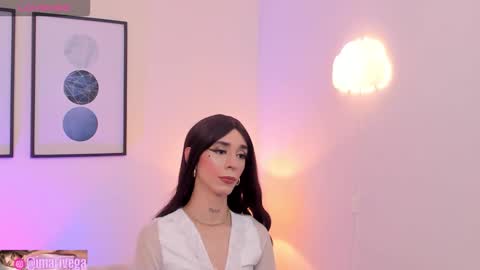 Snapshot of arivega chatting on 09.20.25 Nice to meet you thumb up me please its important I LOOK MY BIO DOWN online show from 09.20.25