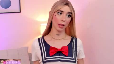 Snapshot of arivega chatting on 09.28.25 Nice to meet you thumb up me please its important I LOOK MY BIO DOWN online show from 09.28.25