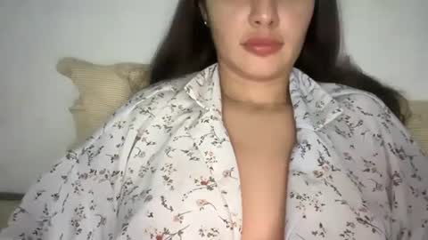 arivelle online show from 11.20.25