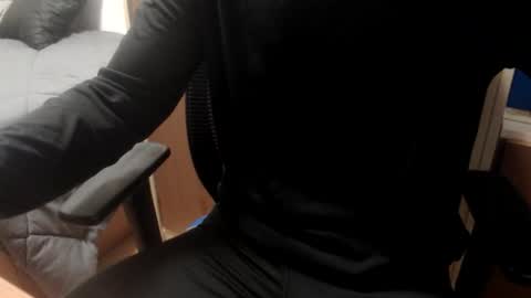 Snapshot of arlandria_ chatting on 12.19.25 arlandria_ online show from 12.19.25