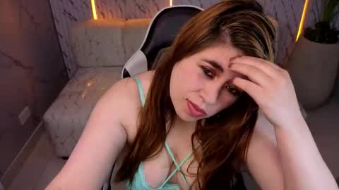 Snapshot of arlet_tx chatting on 04.08.26 Online 1400 2100 online show from 04.08.26