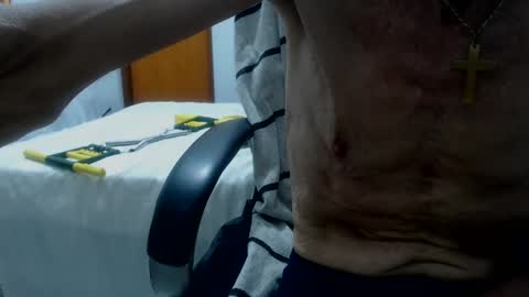 Snapshot of armaduradeacero chatting on 01.27.25 armaduradeacero online show from 01.27.25