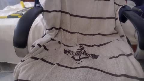 Snapshot of armaduradeacero chatting on 01.28.25 armaduradeacero online show from 01.28.25