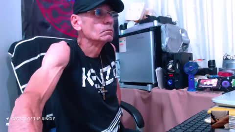 Snapshot of armaduradeacero chatting on 09.13.25 armaduradeacero online show from 09.13.25