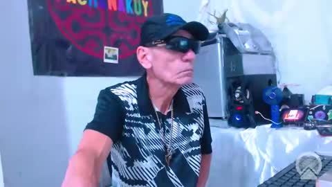 Snapshot of armaduradeacero chatting on 09.20.25 armaduradeacero online show from 09.20.25