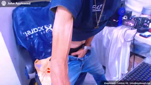 Snapshot of armaduradeacero chatting on 09.30.25 armaduradeacero online show from 09.30.25