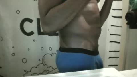 Snapshot of armanhamma chatting on 12.13.25 Arman Hamma online show from 12.13.25