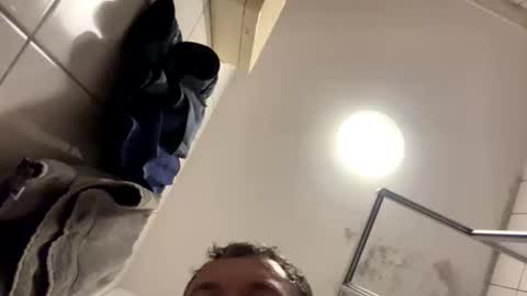 Snapshot of armyskater32 chatting on 11.02.25 armyskater32 online show from 11.02.25