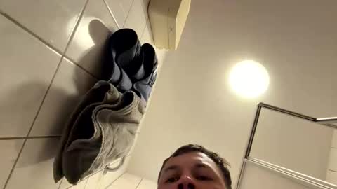 armyskater32 online show from 04.29.26