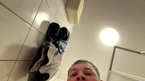 armyskater32 online show from 05.14.26