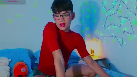 Snapshot of arnold_laurent chatting on 01.05.25 Arnold online show from 01.05.25